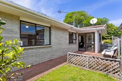 3 Bell Street, Welbourn, New Plymouth, Taranaki | Tall Poppy 