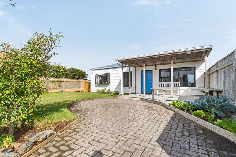 17 Ballantrae Place, Highlands Park, New Plymouth