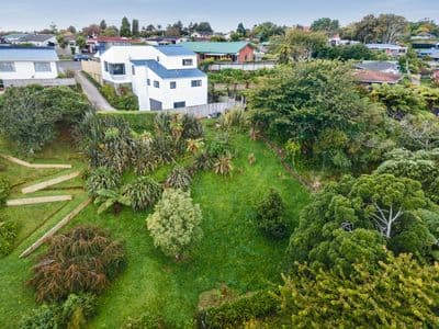 17 Ballantrae Place, Highlands Park, New Plymouth, Taranaki | Tall Poppy 