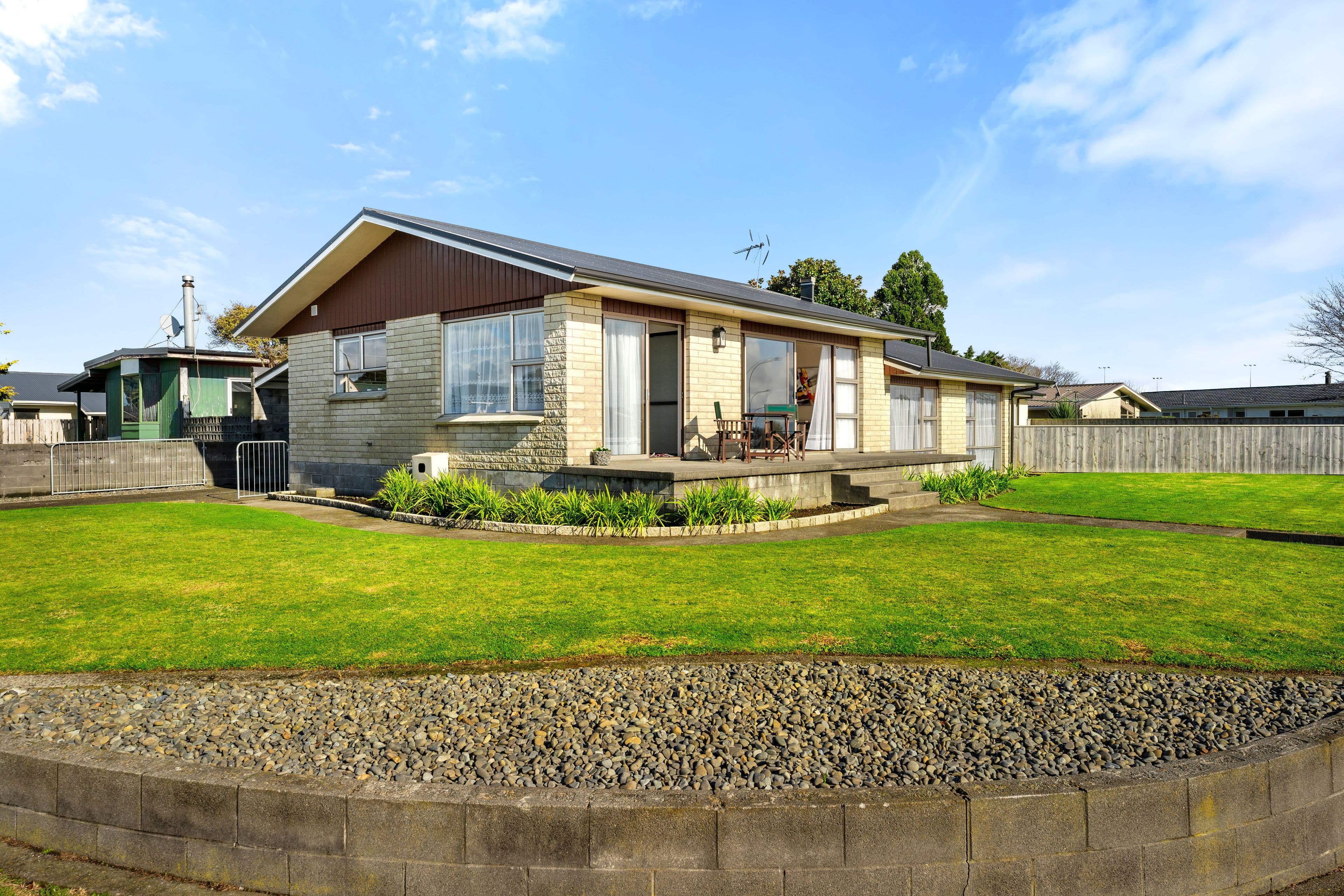 2 Park Lane, Waitara, New Plymouth, Taranaki | Tall Poppy 