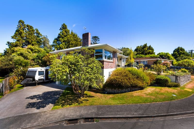 6 Totara Terrace, Inglewood, New Plymouth
