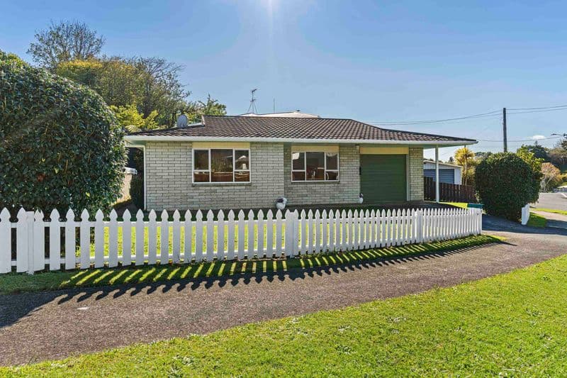 20 Kenmore Street, Westown, New Plymouth