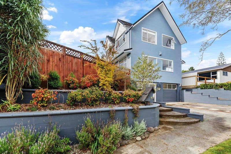 15 Carlton Terrace, Westown, New Plymouth, Taranaki | Tall Poppy 