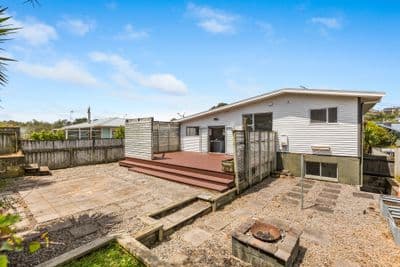 27 Rospeath Crescent, Spotswood, New Plymouth, Taranaki | Tall Poppy 