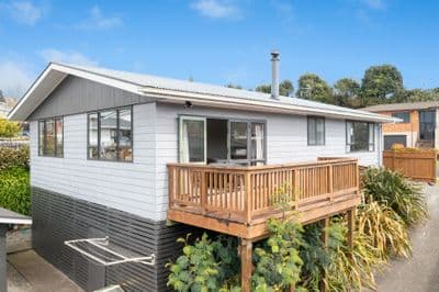 16 La Salle Drive, Westown, New Plymouth, Taranaki | Tall Poppy 