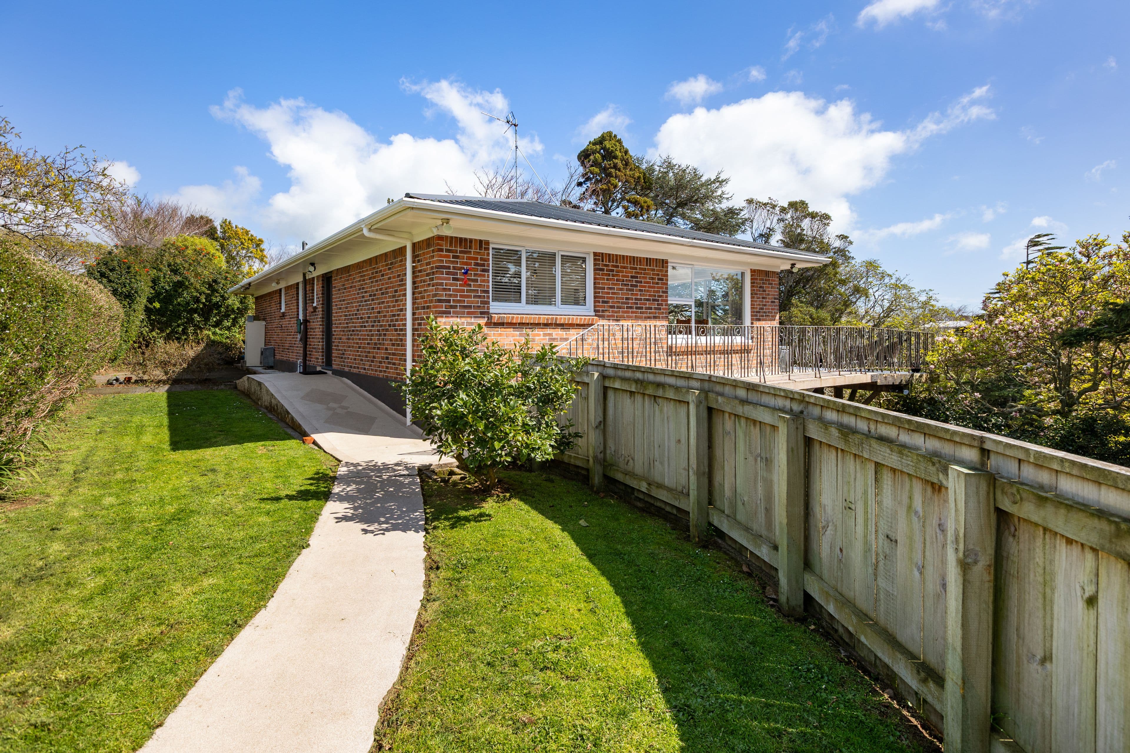13 Cowling Road, Hurdon, New Plymouth, Taranaki | Tall Poppy 