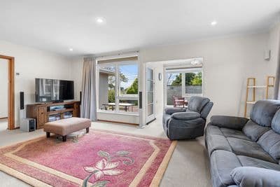 213 Frankley Road, Frankleigh Park, New Plymouth, Taranaki | Tall Poppy 