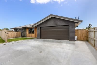 60 Cyrus Street, Whalers Gate, New Plymouth, Taranaki | Tall Poppy 