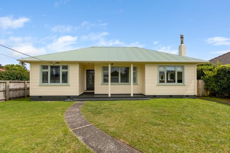 130 Seaview Road, Westown, New Plymouth, Taranaki | Tall Poppy 