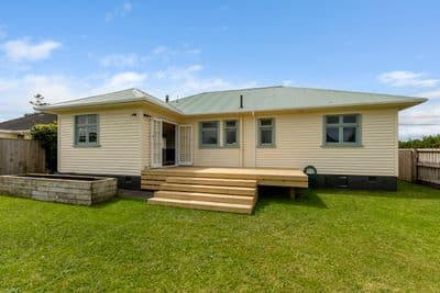 130 Seaview Road, Westown, New Plymouth, Taranaki | Tall Poppy 