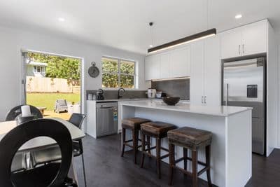 5 Brixham Place, Merrilands, New Plymouth, Taranaki | Tall Poppy 