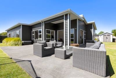 518a Manutahi Road, Lepperton, New Plymouth, Taranaki | Tall Poppy 