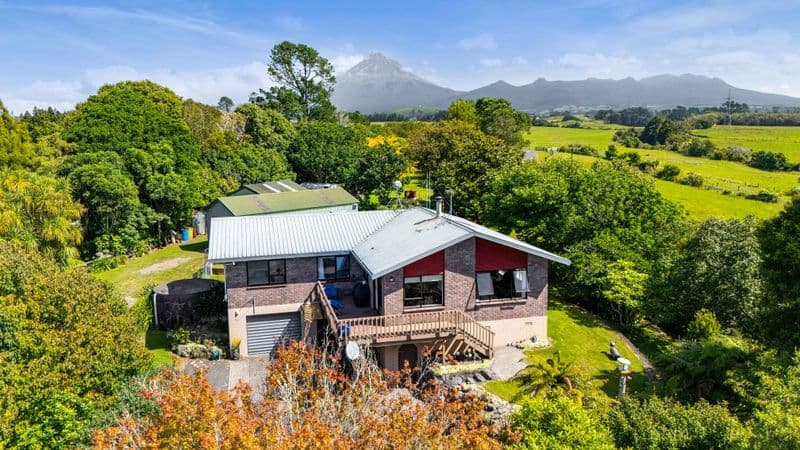 115 Alfred Road, Egmont Village, New Plymouth, Taranaki | Tall Poppy 