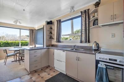 558 Mangorei Road, Mangorei, New Plymouth, Taranaki | Tall Poppy 