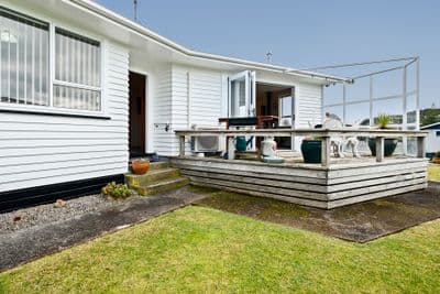 6 Eton Place, Spotswood, New Plymouth, Taranaki | Tall Poppy 