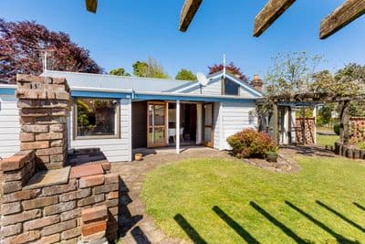 295 Mangorei Road, Merrilands, New Plymouth, Taranaki | Tall Poppy 