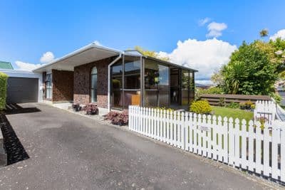 1A Hunter Place, Merrilands, New Plymouth, Taranaki | Tall Poppy 