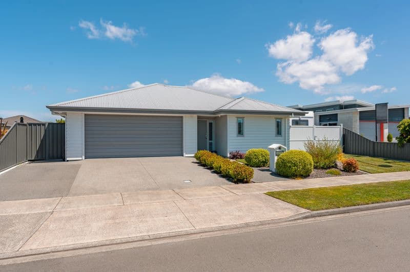 15 Waimakariri Drive, Te Awa, Napier City