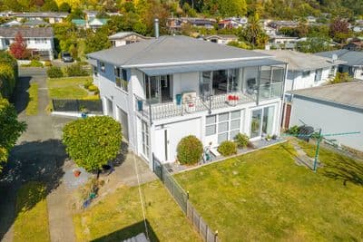15 Marlborough Crescent, Richmond , Tasman, Nelson | Tall Poppy 