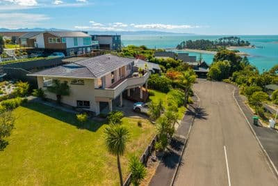 8 The Cliffs, Britannia Heights, Nelson, Nelson | Tall Poppy 