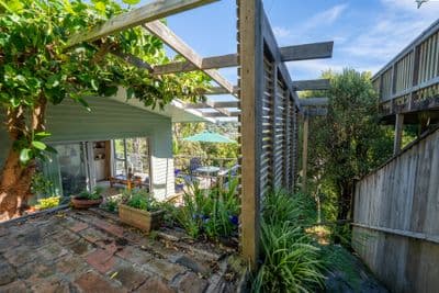 80 Mount Street, Nelson South, Nelson, Nelson | Tall Poppy 