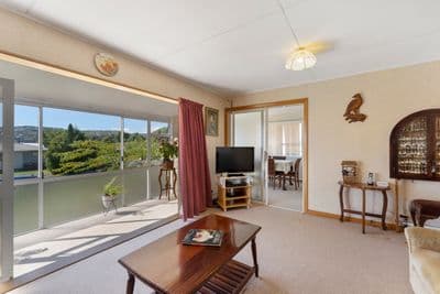 6 Newall Ave, Stoke, Nelson, Nelson | Tall Poppy 
