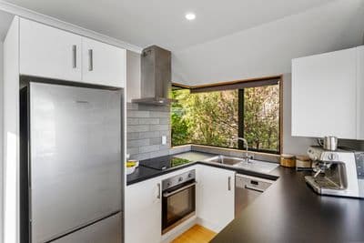 426 Suffolk Road, Stoke, Nelson, Nelson | Tall Poppy 