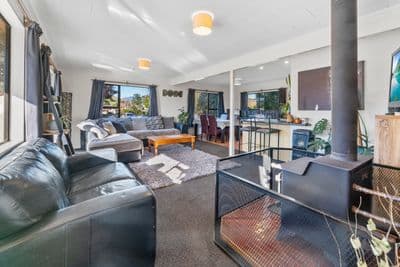 9 Anslow Place, Wakefield, Tasman, Nelson | Tall Poppy 