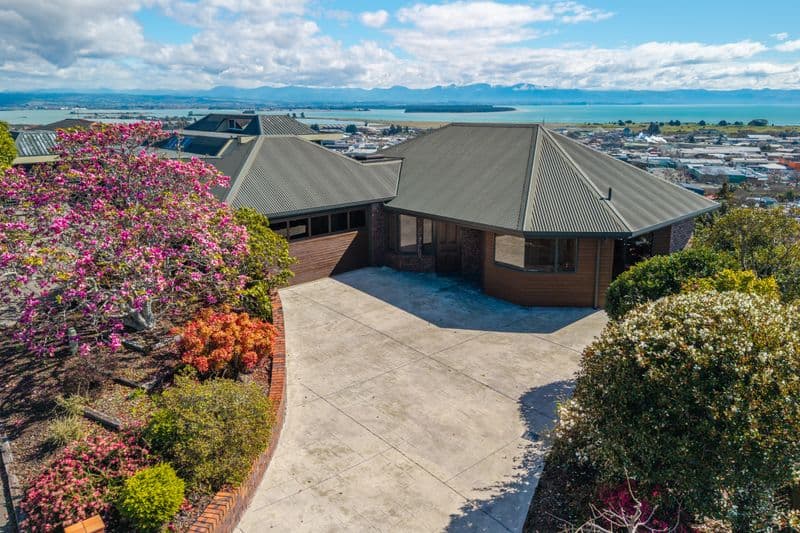 23 Coster Street, Enner Glynn, Nelson, Nelson | Tall Poppy 