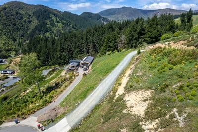 9 Bills Drive, Bishopdale, Nelson, Nelson | Tall Poppy 