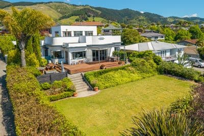 4 Shearer Terrace, Richmond , Tasman, Nelson | Tall Poppy 