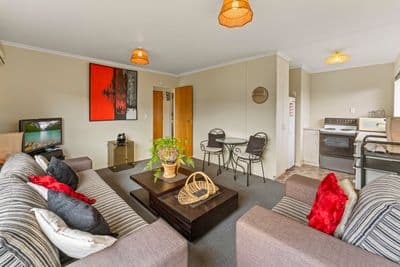 7 Birchwood Grove, Richmond , Tasman, Nelson | Tall Poppy 