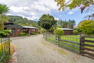 170 Pigeon Valley South Branch Road, Wakefield, Tasman, Nelson | Tall Poppy 