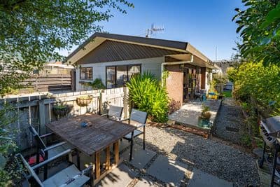 646B Main Rd Stoke, Stoke, Nelson, Nelson | Tall Poppy 