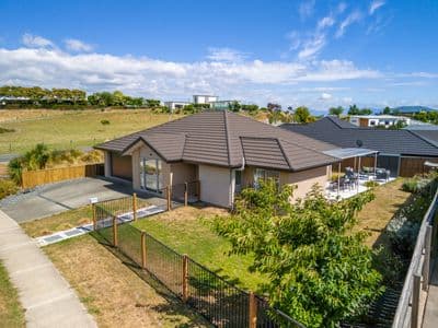 26 Pine Crest Drive, Richmond , Tasman, Nelson | Tall Poppy 