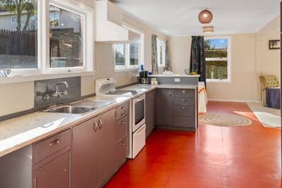 75A Tees Street, South Hill, Oamaru, Otago | Tall Poppy 