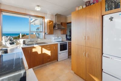 40 Wharfe Street, South Hill, Oamaru, Otago | Tall Poppy 