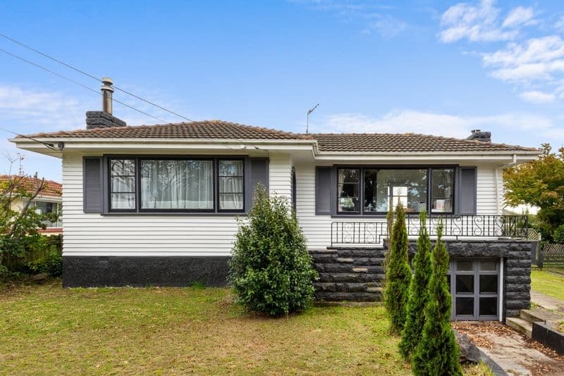 68 Alamein Terrace, Oamaru, Waitaki, Otago | Tall Poppy 