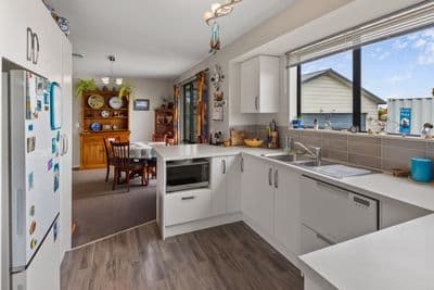 60 Essex Street, Weston, Waitaki, Otago | Tall Poppy 