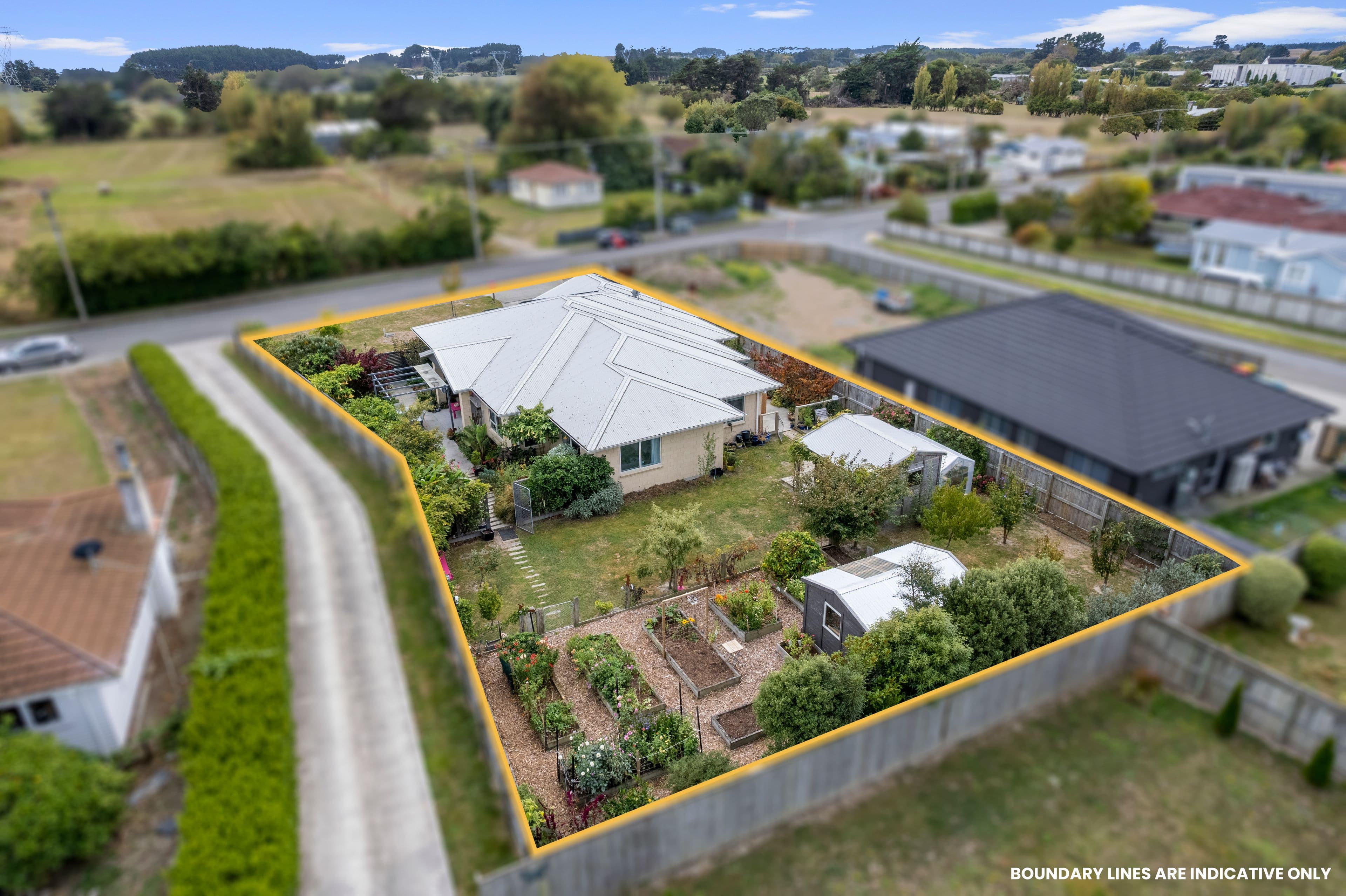 197 Rangiuru Road, Otaki, Kapiti Coast, Wellington Tall Poppy
