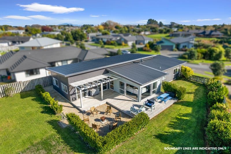 11 Te Harawira Street, Otaki, Kapiti Coast, Wellington Tall Poppy