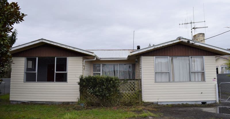 16 Te Rauparaha Street, Otaki, Kapiti Coast