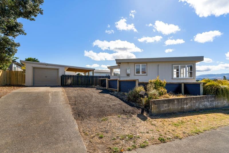 10 Robert Mckeen Street, Otaki Beach, Kapiti Coast, Wellington | Tall Poppy 