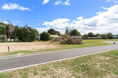4 and 8 Te Puke Te Ao Way, Otaki, Kapiti Coast, Wellington | Tall Poppy 