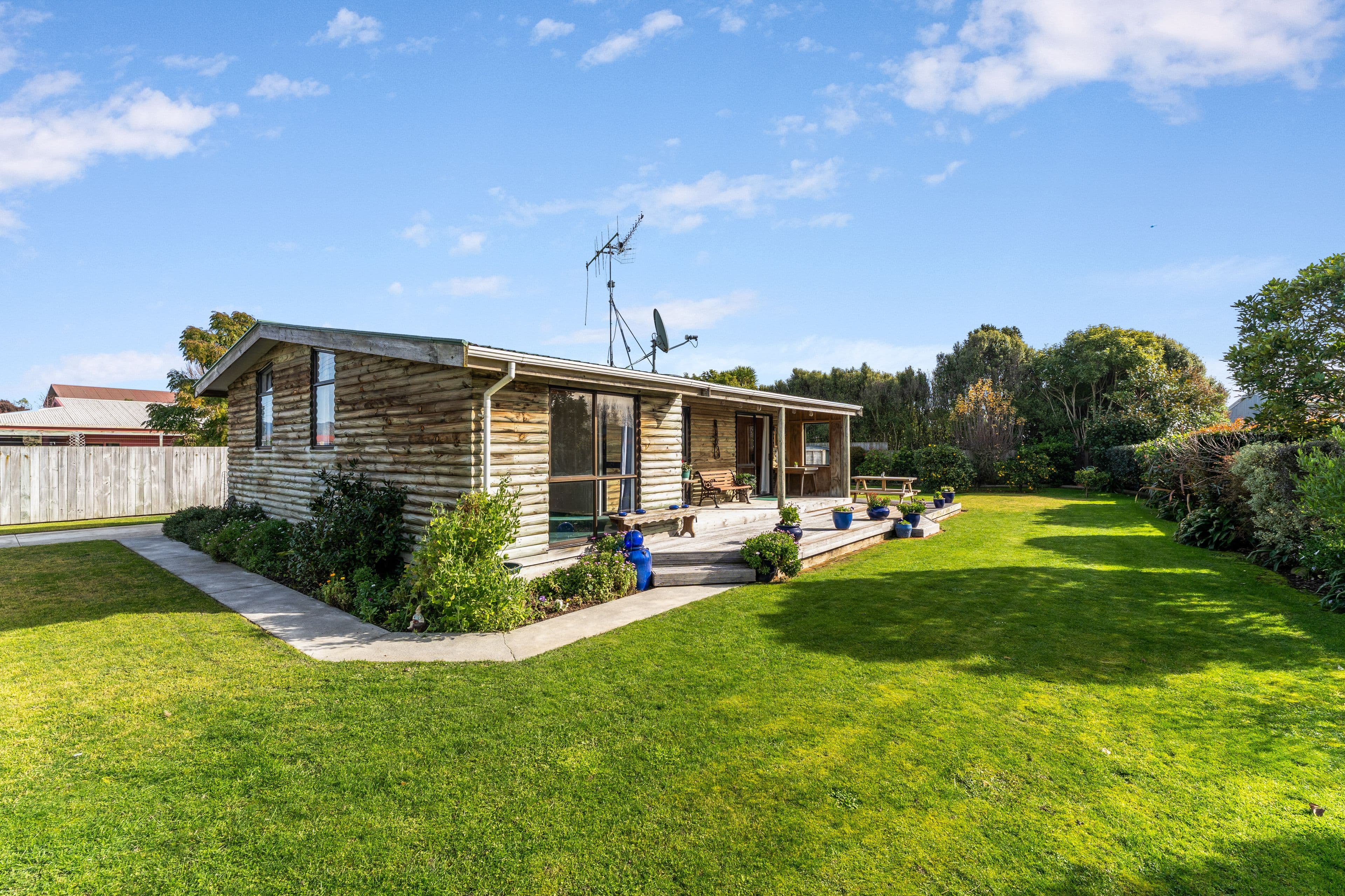 17 Te Rauparaha Street, Otaki, Kapiti Coast, Wellington | Tall Poppy 