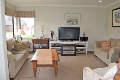 4 Ian Peter Way, Otaki, Kapiti Coast, Wellington | Tall Poppy 