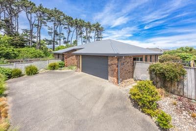 134 Weggery Drive, Waikanae Beach, Kapiti Coast, Wellington | Tall Poppy 