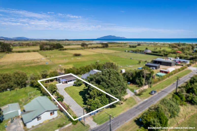 55 Atkinson Avenue, Otaki Beach, Kapiti Coast