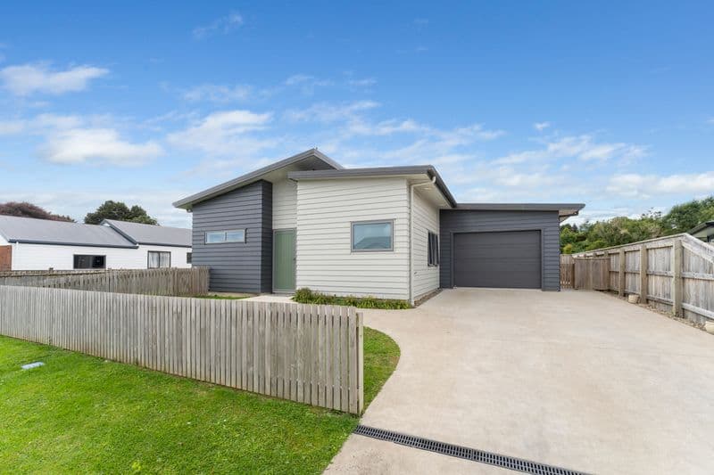 3 Kingi Te Ahoaho Place, Otaki, Kapiti Coast, Wellington | Tall Poppy 