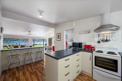 1755 Queen Charlotte Drive, Marlborough Sounds, Marlborough, Marlborough | Tall Poppy 